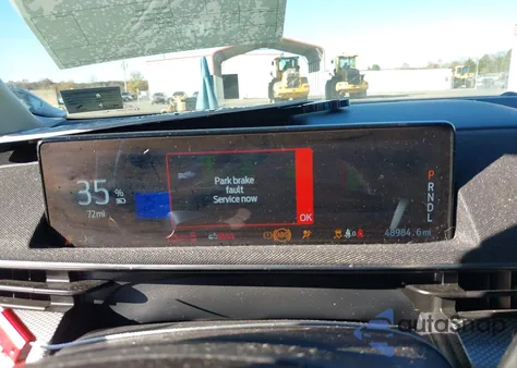 2022 Ford Mustang Mach-E Select z USA, uszkodzony, nr VIN 3FMTK1RM1NMA13939